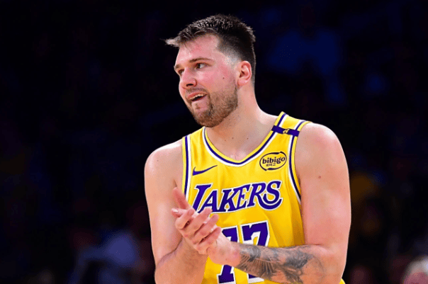 與足球俱樂部保持團隊！這位占領超過100億元人民幣的神秘有錢人進入了湖人 “魔術師”欣喜若狂：花錢的時代即將到來！